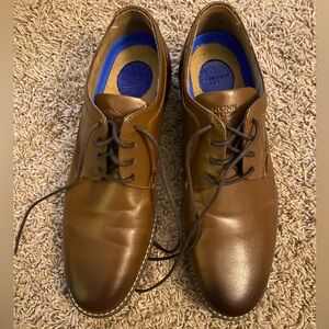 Nunn Bush men’s dress shoes, size 9